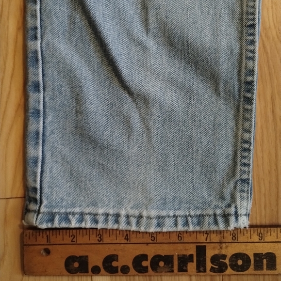 Wrangler Relaxed Fit Light Wash Denim Jeans - Men's Size 36 x 30 - Picture 11 of 14